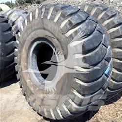 Titan 29.5x25 Banden, wielen en velgen