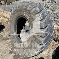 Toyo 20.5X25 Banden, wielen en velgen
