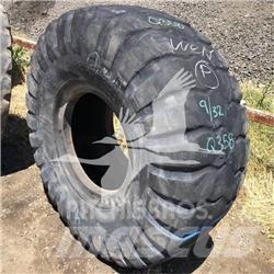 Toyo 23.5R25 Banden, wielen en velgen