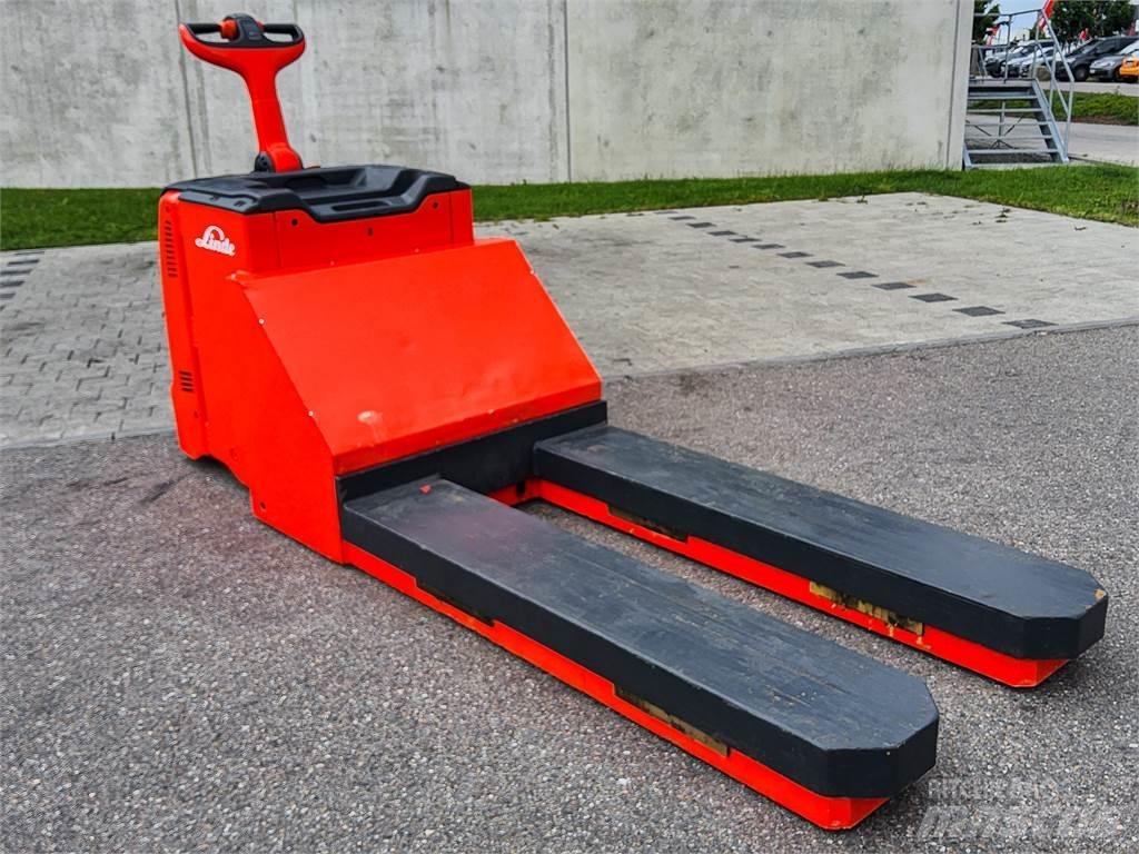 Linde T 30 Meeloop stapelaar