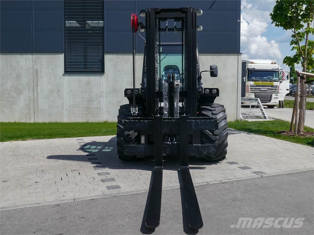 Manitou M 50-4 Vorkheftruck voor zwaar terrein