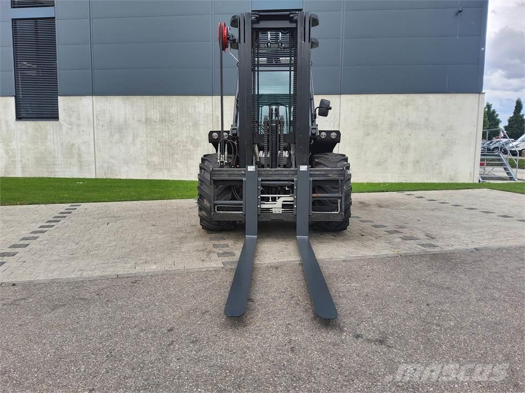 Manitou M 50-4 Vorkheftruck voor zwaar terrein