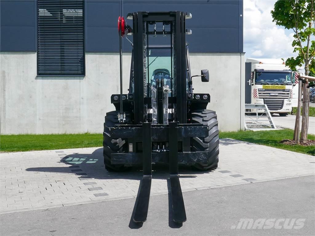 Manitou M 50-4 Vorkheftruck voor zwaar terrein