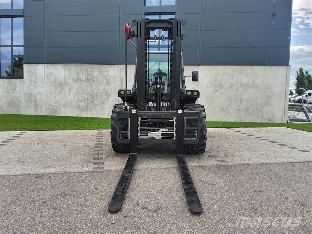 Manitou M 50-4 Vorkheftruck voor zwaar terrein