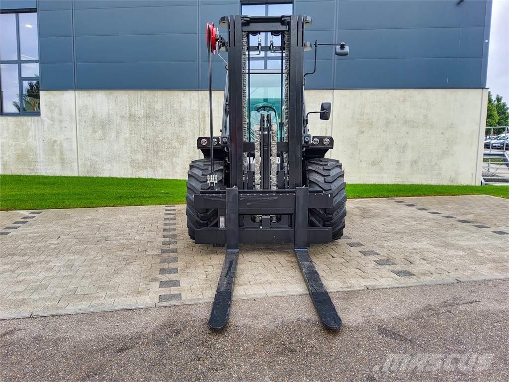Manitou M 50-4 Vorkheftruck voor zwaar terrein