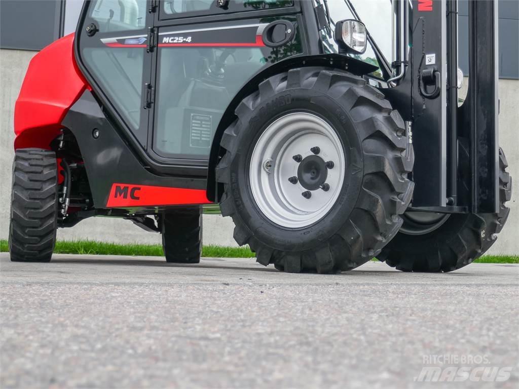 Manitou MC 25-4 Vorkheftruck voor zwaar terrein
