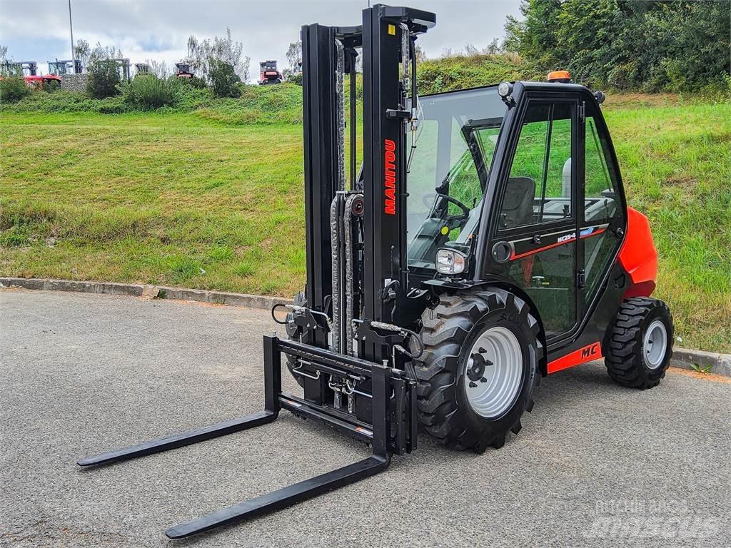Manitou MC 25-4 Vorkheftruck voor zwaar terrein