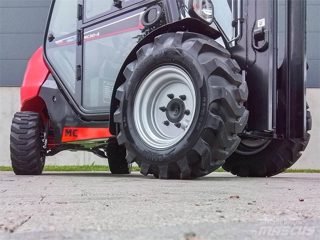 Manitou MC 30-4 Vorkheftruck voor zwaar terrein