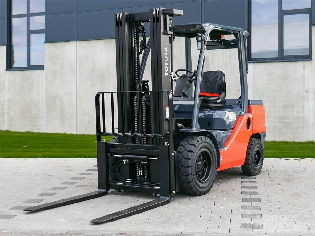 Toyota 52-8FDJF35 Diesel heftrucks