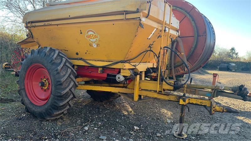 Bredal B 4 Kunstmeststrooiers