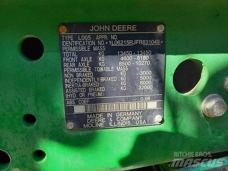 John Deere 6215R Tractoren