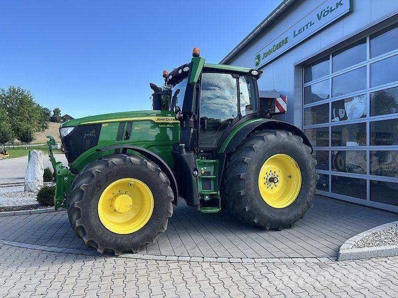 John Deere 6R250 Tractoren