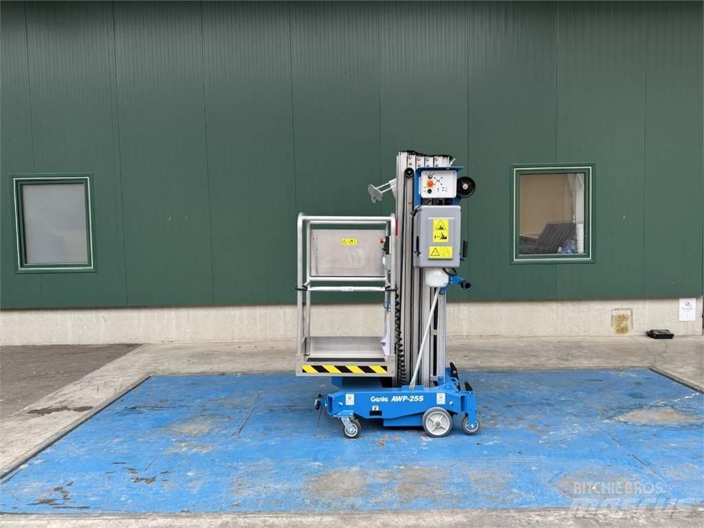 Genie AWP-25S AC Andere liften en hoogwerkers