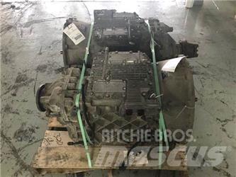 Volvo ATO2612D Transmissie