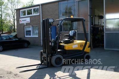 OM XE 30 ac Elektrische heftrucks