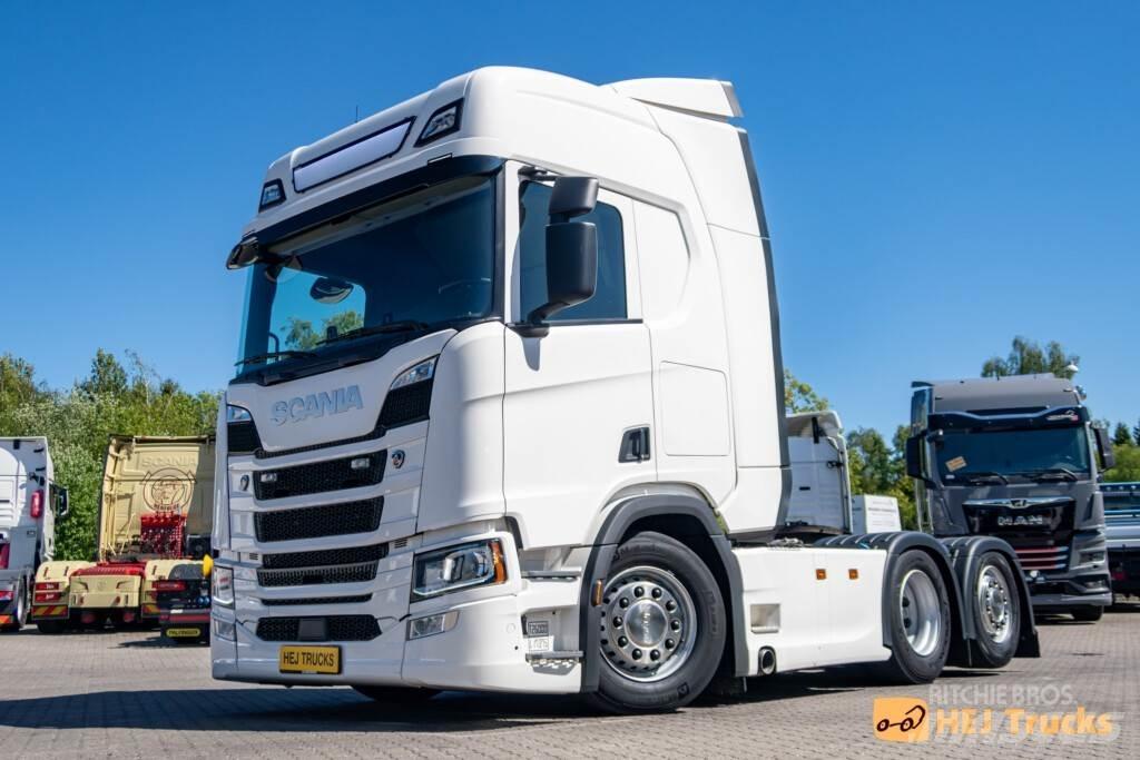 Scania R450 A6x2NB Trekkers