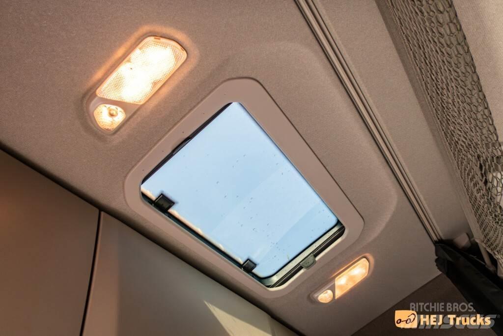 Scania R660 A6x2NB Trekkers