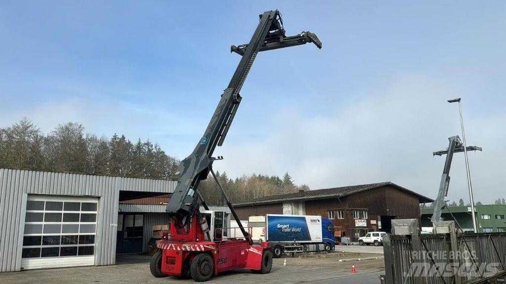 CVS Ferrari F258.6 Reachstackers