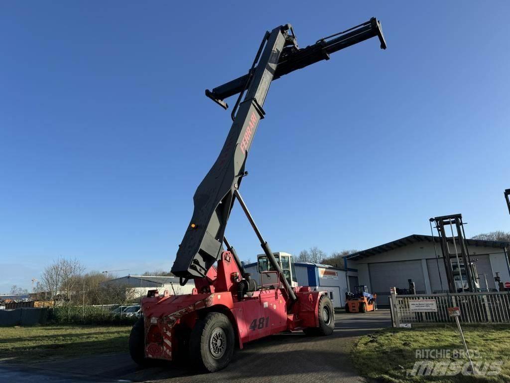 CVS Ferrari F481 Reachstackers
