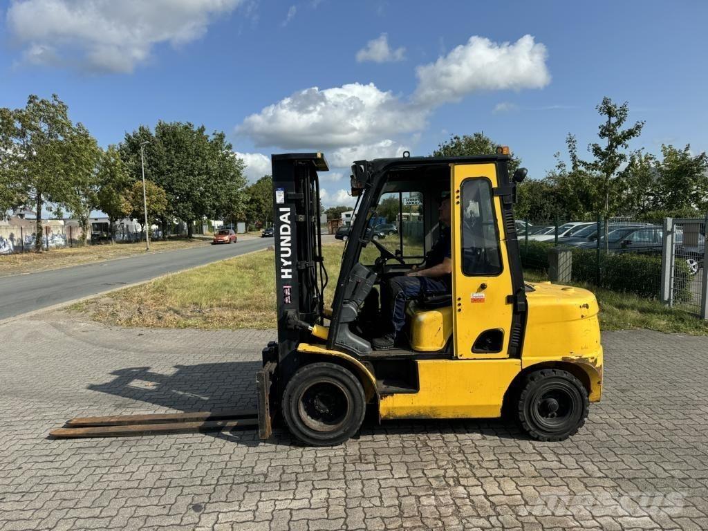 Hyundai 33D-7E Diesel heftrucks