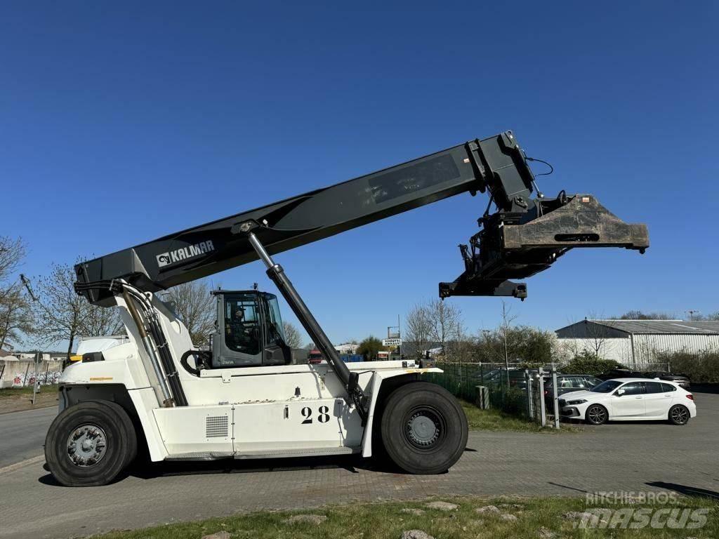 Kalmar DRG450-60S5 Reachstackers