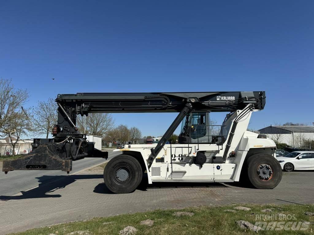 Kalmar DRG450-60S5 Reachstackers
