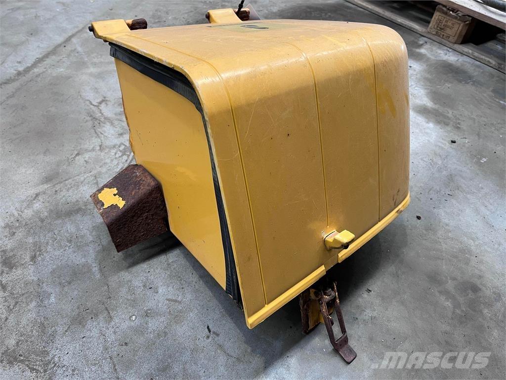  Batterikasse, Volvo L90E Overige componenten