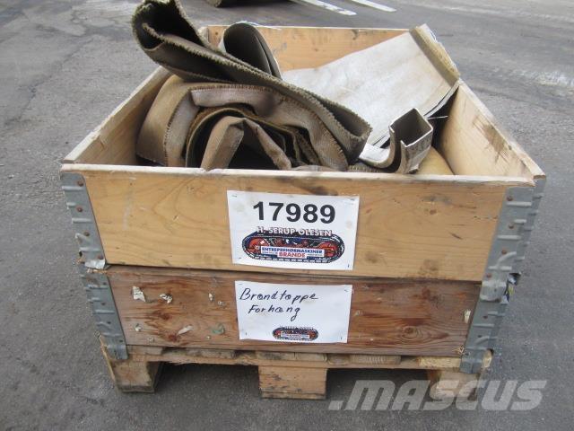  Brandhæmmende forhæng Overige componenten