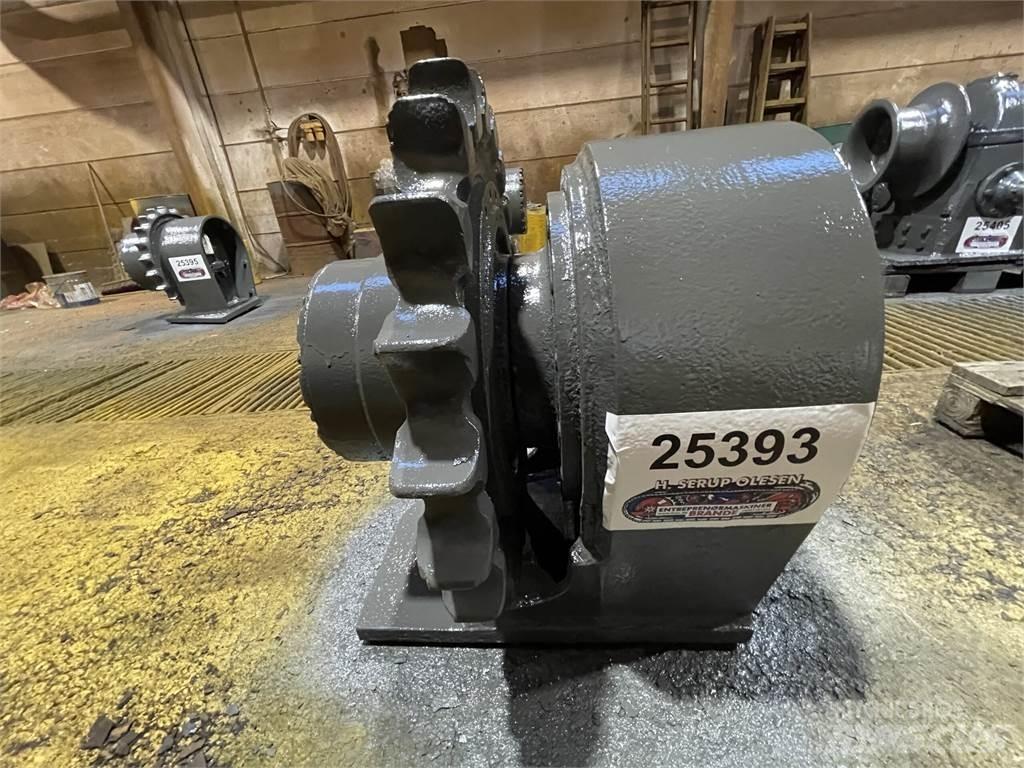 CAT 318BL Køregear Transmissie