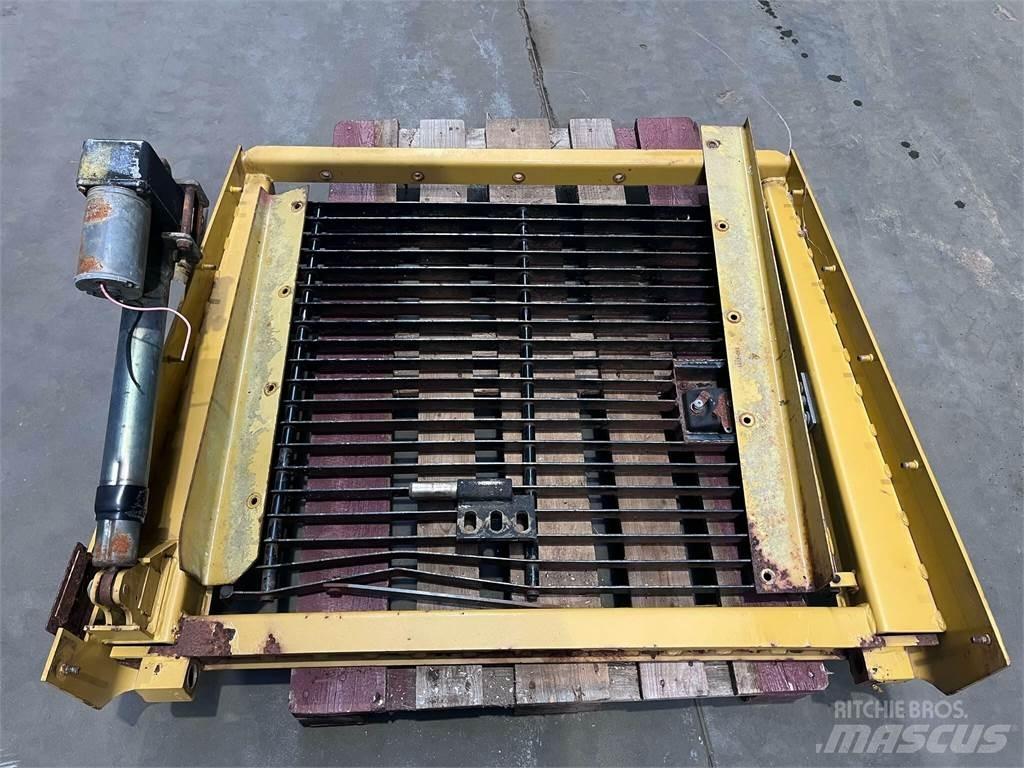 CAT 962GII Kølergrill Overige componenten