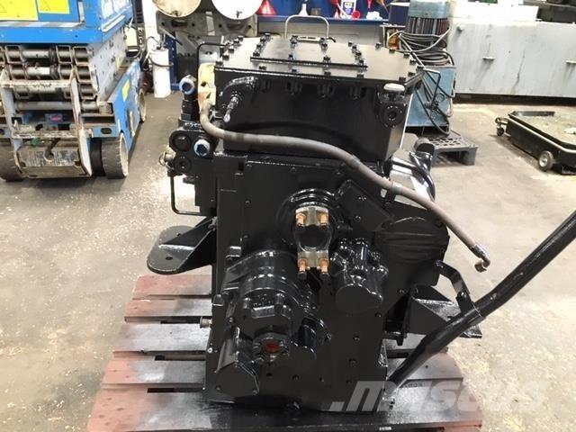 CAT Challenger 65C Gearbox Transmissie