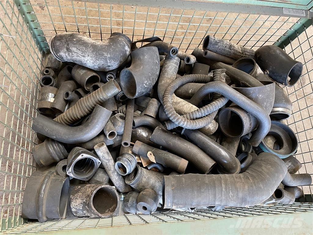  Diverse kølerslanger Motoren