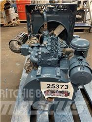 Kubota V800 motor - 4 cyl. Motoren
