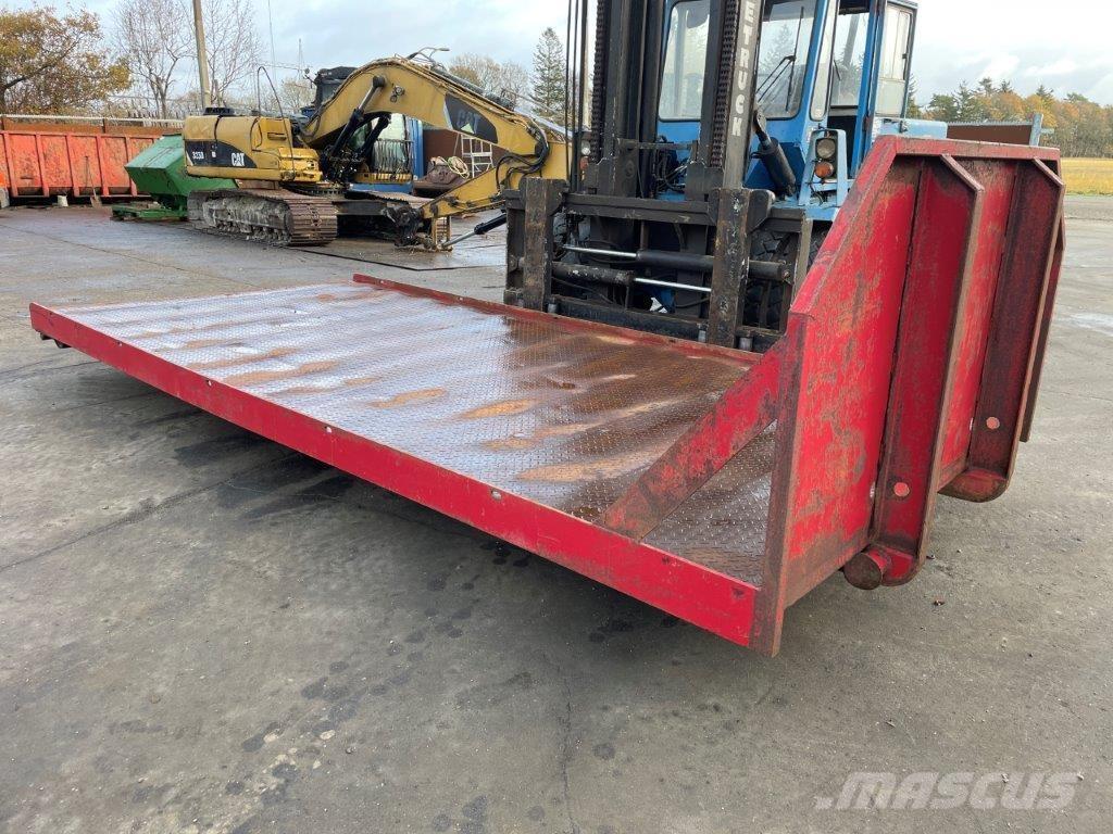  Maskintrailer med wirehejs Diepladers