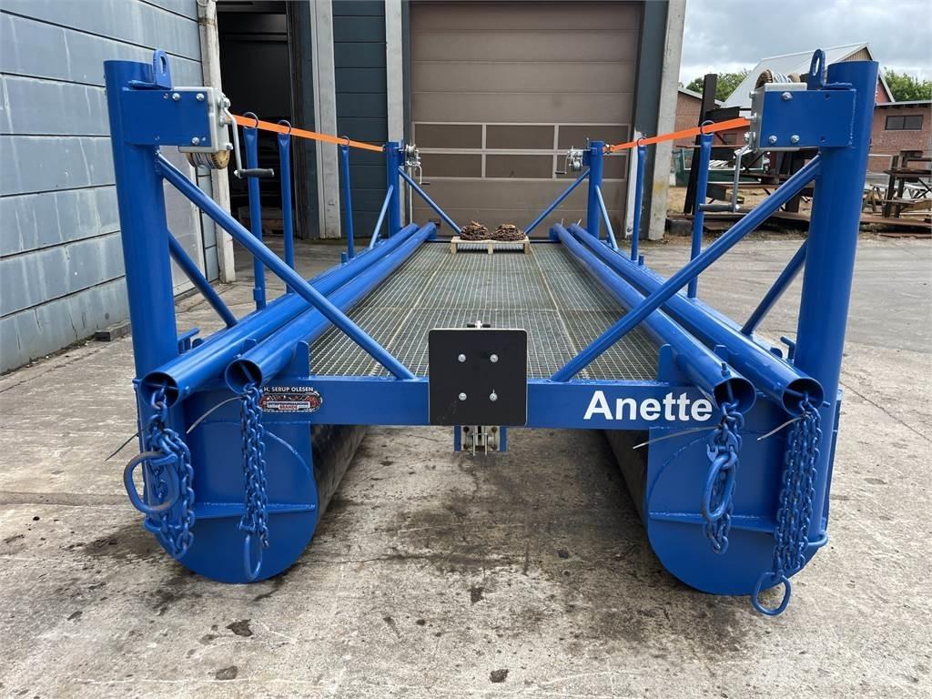 Pram med 2 pontoner Werkboten en pontons