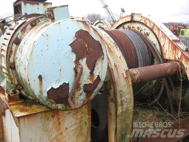  Spil ex. Storhavn - 1 stk. Takels, lieren en materiaalliften