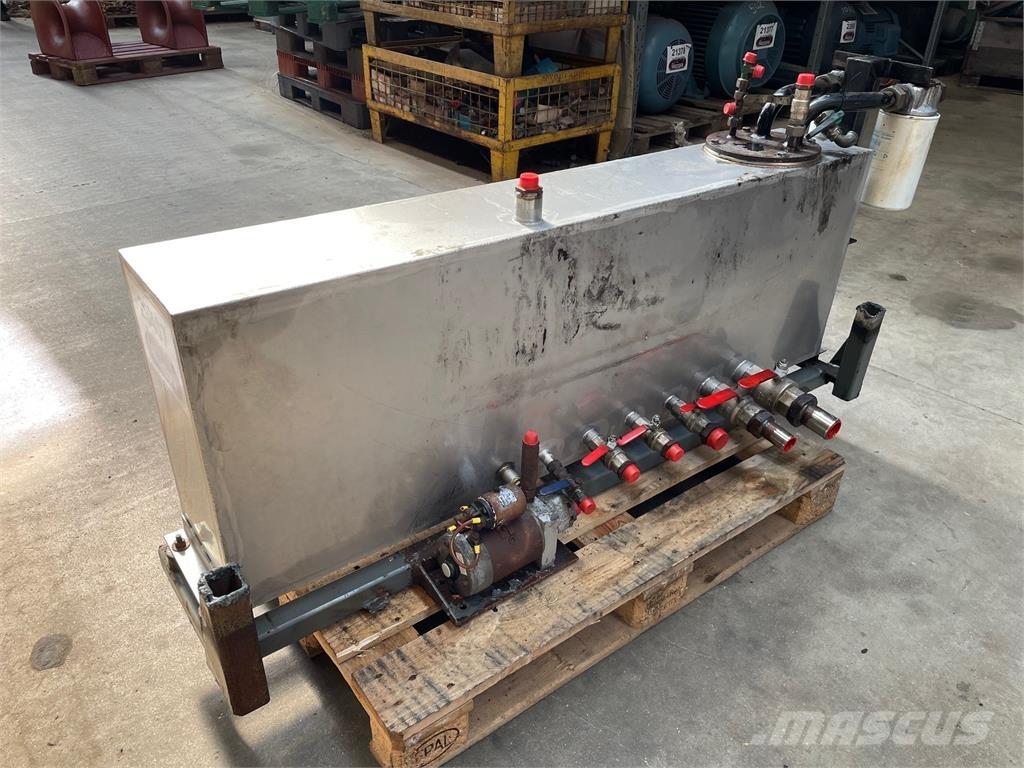  Tank, rustfri - ca. 200 Ltr. Overige componenten