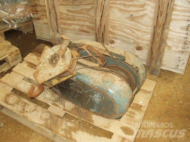 Thrige traverskran 500 kg Kranen voor alle terreinen