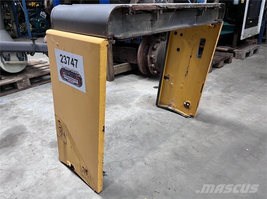  Top - & sideplade, Volvo L90E Overige componenten
