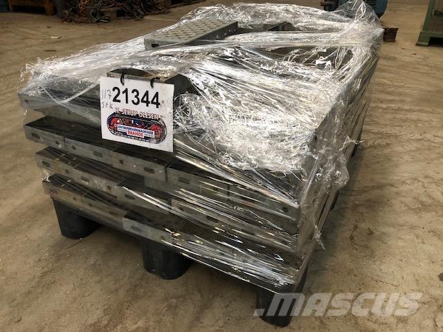  Trin, galvaniserede - 117 stk. Overige componenten