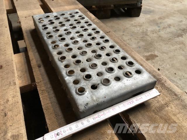  Trin, galvaniserede - 117 stk. Overige componenten