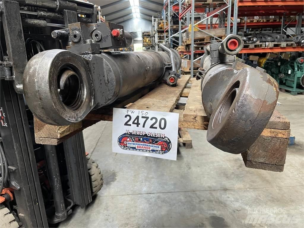 Volvo EW150 Bomcylinder Hydraulics