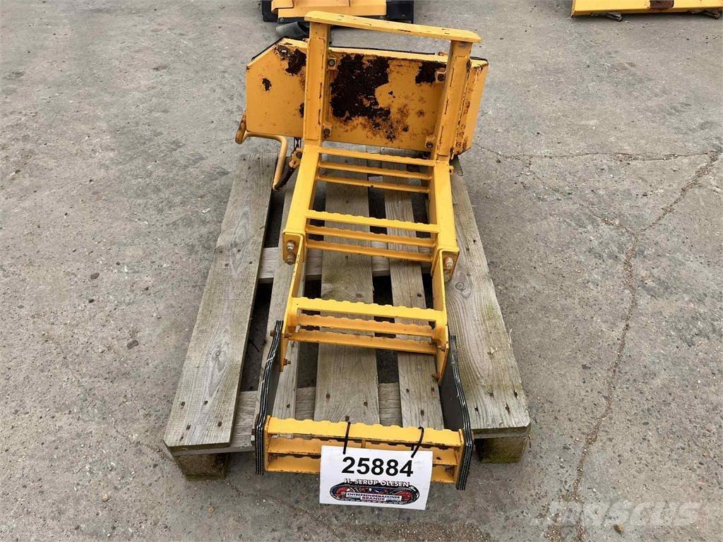 Volvo L220E trappe Overige componenten