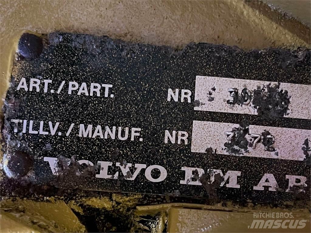 Volvo L90 Transmission Transmissie