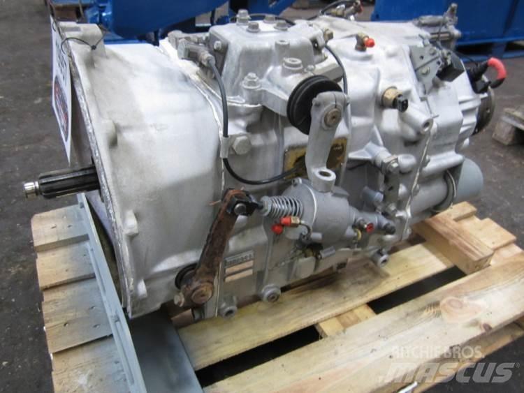Volvo R1000 gear Transmissie