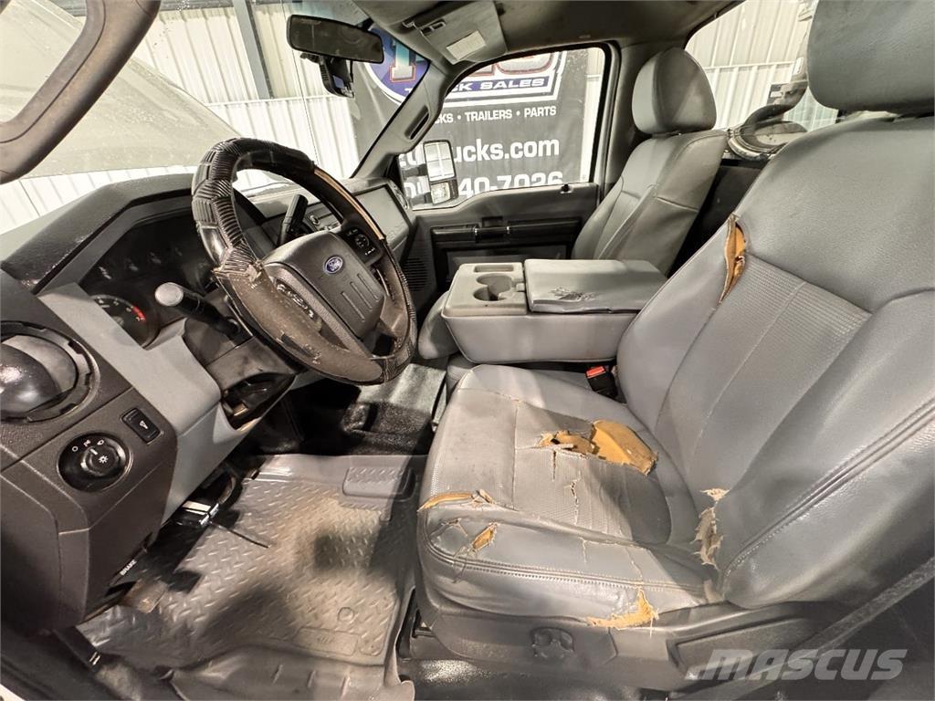 Ford F-250 Bestelwagens met open laadbak