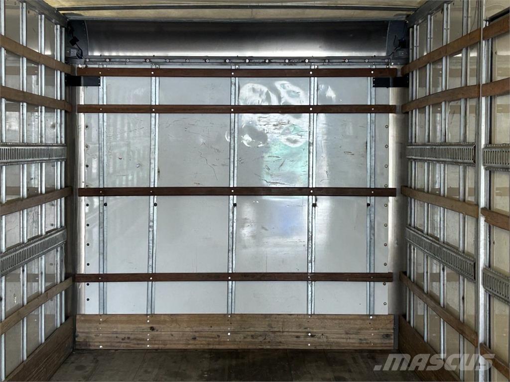 Freightliner M2 Bakwagens met gesloten opbouw