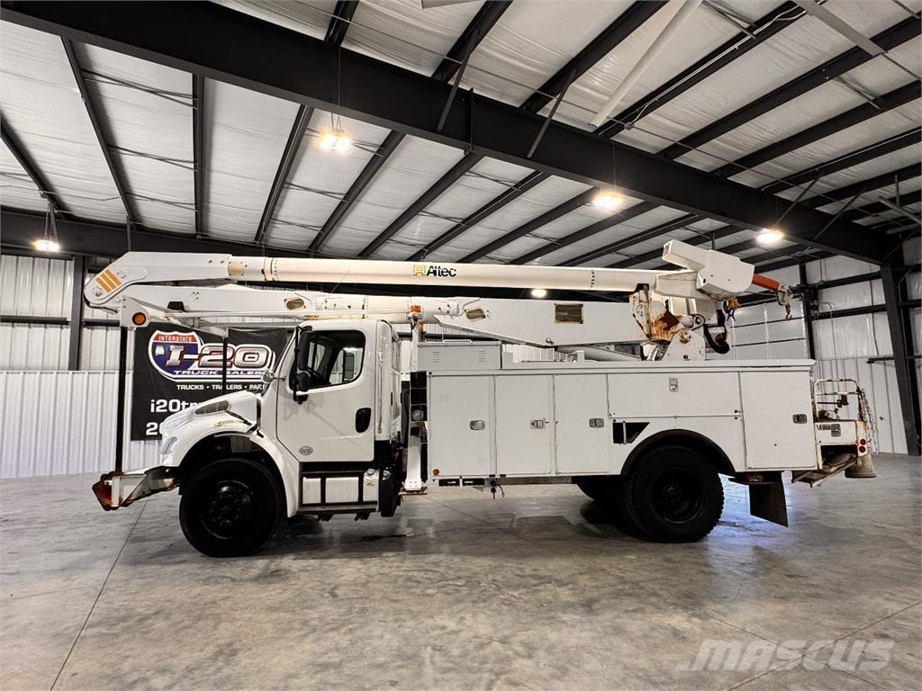 Freightliner M2 Auto hoogwerkers