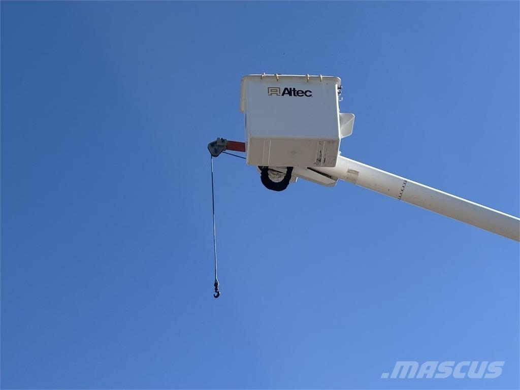 Freightliner M2 Auto hoogwerkers