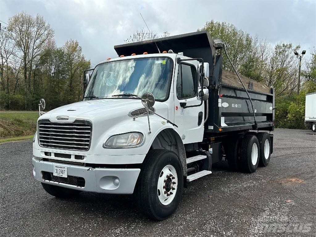 Freightliner M2 106 Kipper